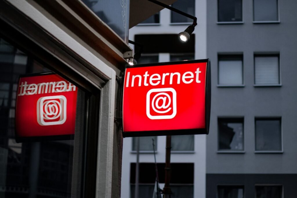 How the Internet Changed Everything for Independent Artists